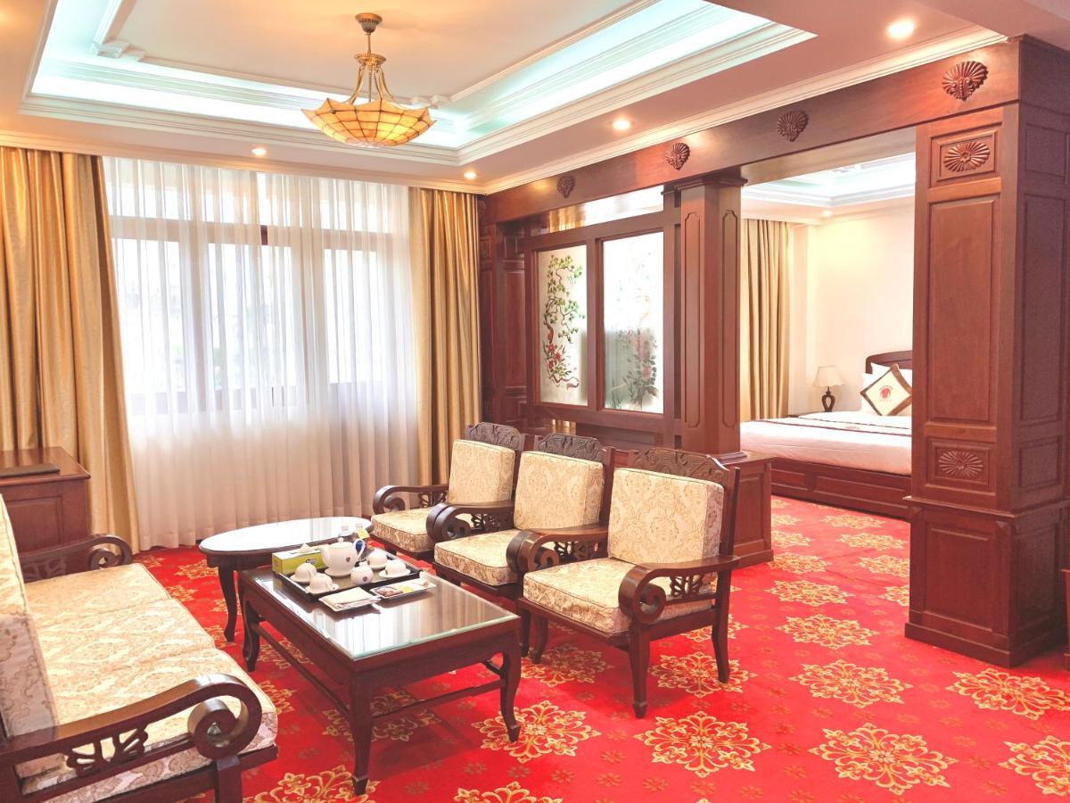 Tan Son Nhat 2 Hotel Ho Şi Min Exterior foto
